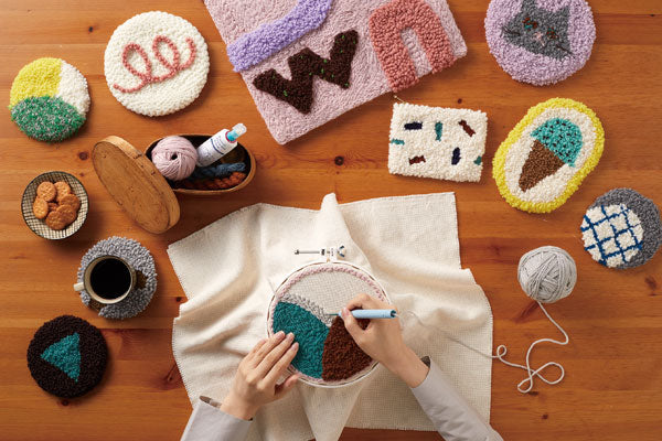 パンチニードル用ボンド 57-769 クロバー 【KY】 40g入 接着剤 ほつれ止め 硬くならない ボンド