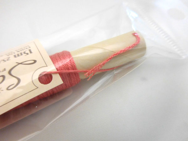 刺しゅう糸 ソワエ Soie et 単色  色A フジックス 【KY】: シルク100% 25番3本取り 15m