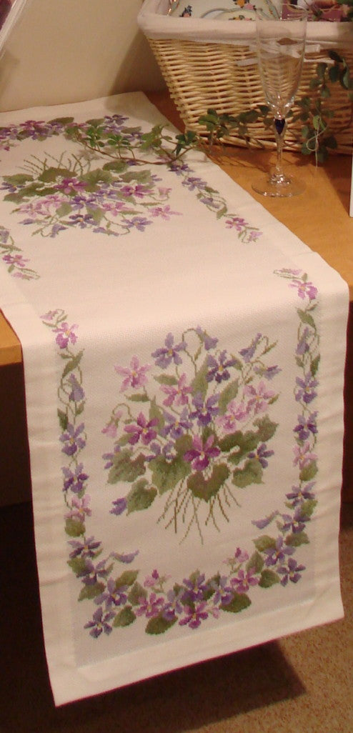 刺しゅうキット アスミレのテーブルセンター(ベージュ) 1189 オリムパス 【KY】 クロスステッチ