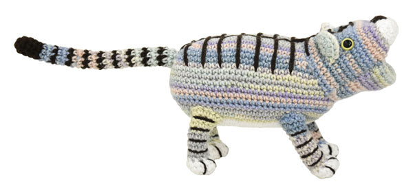 キット トラのエイミー HT-18 内藤商事 【KN】 編みぐるみ あみぐるみ 毛糸 編み物 エルタデザイン