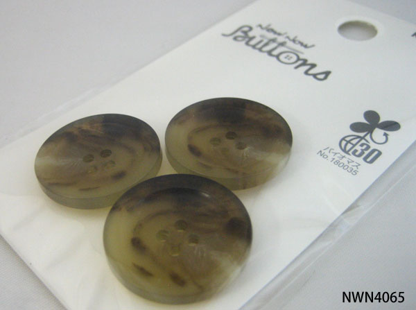 水牛調ボタン 20mm ベージュ NWN4065 清原 【KN】 ボタン 3個入 4つ穴 KIYOHARA