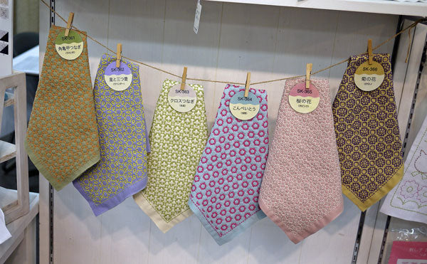 刺し子キット 一目刺しの花ふきん 角亀甲つなぎ SK-361(布地:うぐいす色) オリムパス 【KY】Olympus 花ふきん 刺し子 キット