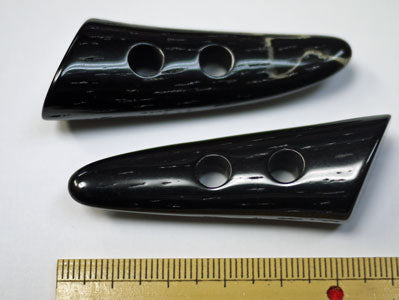 角ボタン 5602 55mm col.09 プラスチック製 Queen Bee 尾玉ボタン 【KN】