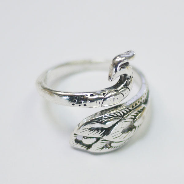 ヤーンガイド 編み物 リング ピーコックシルバー 【KN】 毛糸ガイド wish