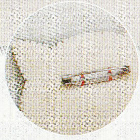 キット フェルトと刺繍で作る 猫のブローチ ミケ NSB-1 サンフェルト 【KY】 フェルト 刺しゅう 手芸 ねこ