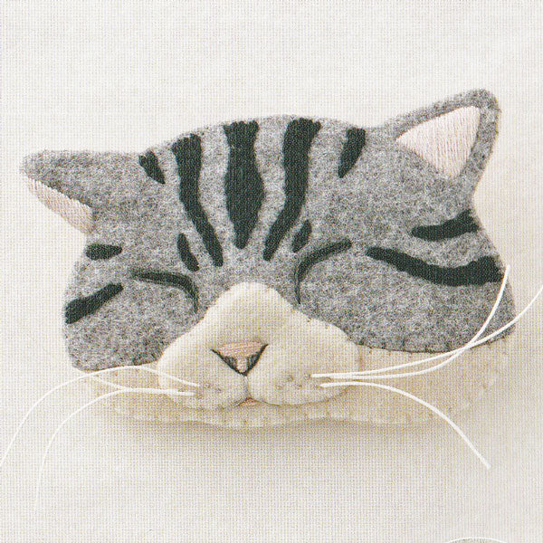 在庫限り キット フェルトと刺繍で作る 猫のブローチ シロサバ NSB-2 サンフェルト 【KN】2F-C フェルト 刺しゅう 手芸 ねこ