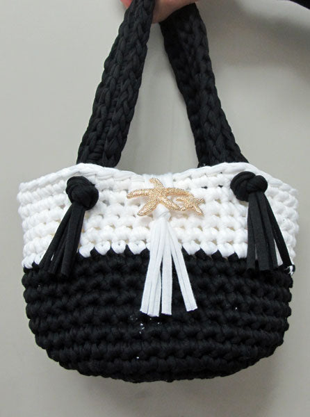 ファブリックヤーンのバッグキット SG-552 黒×白 【KN】 コンチョボタン かぎ針10mm付 丸底モノトーンのバッグ