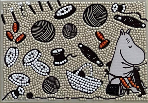 ダイヤモンドフィックス ムーミン アートコレクション MAMA'S SEWING DF2L-mm009 【KN】ビーズ絵キット ダイヤモンドアート