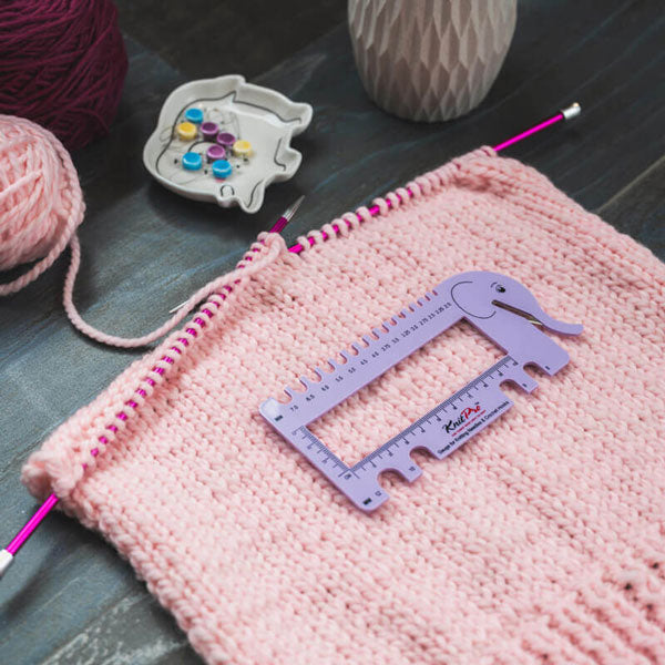 編み針ゲージ ぞうさん （Lilac）KP10995 【KN】 ニットプロ 糸切り付 編み目ゲージ ミリサイズの編み針の太さを測れます